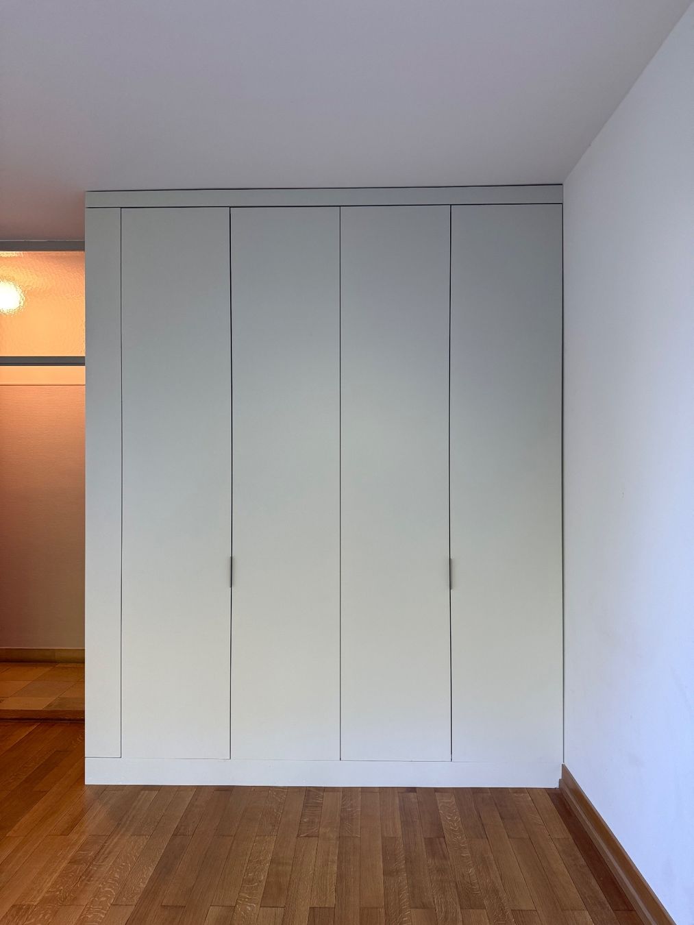 Schränke: Hochwertiger Schreiner-Einbauschrank – Gebraucht aus Basel von AnnaSalvioni 1