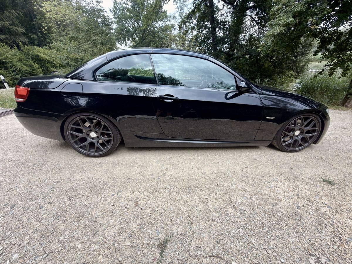 BMW Autos: BMW 330i Cabrio  – Gebraucht aus Kleindöttingen von arm_d9qm 2
