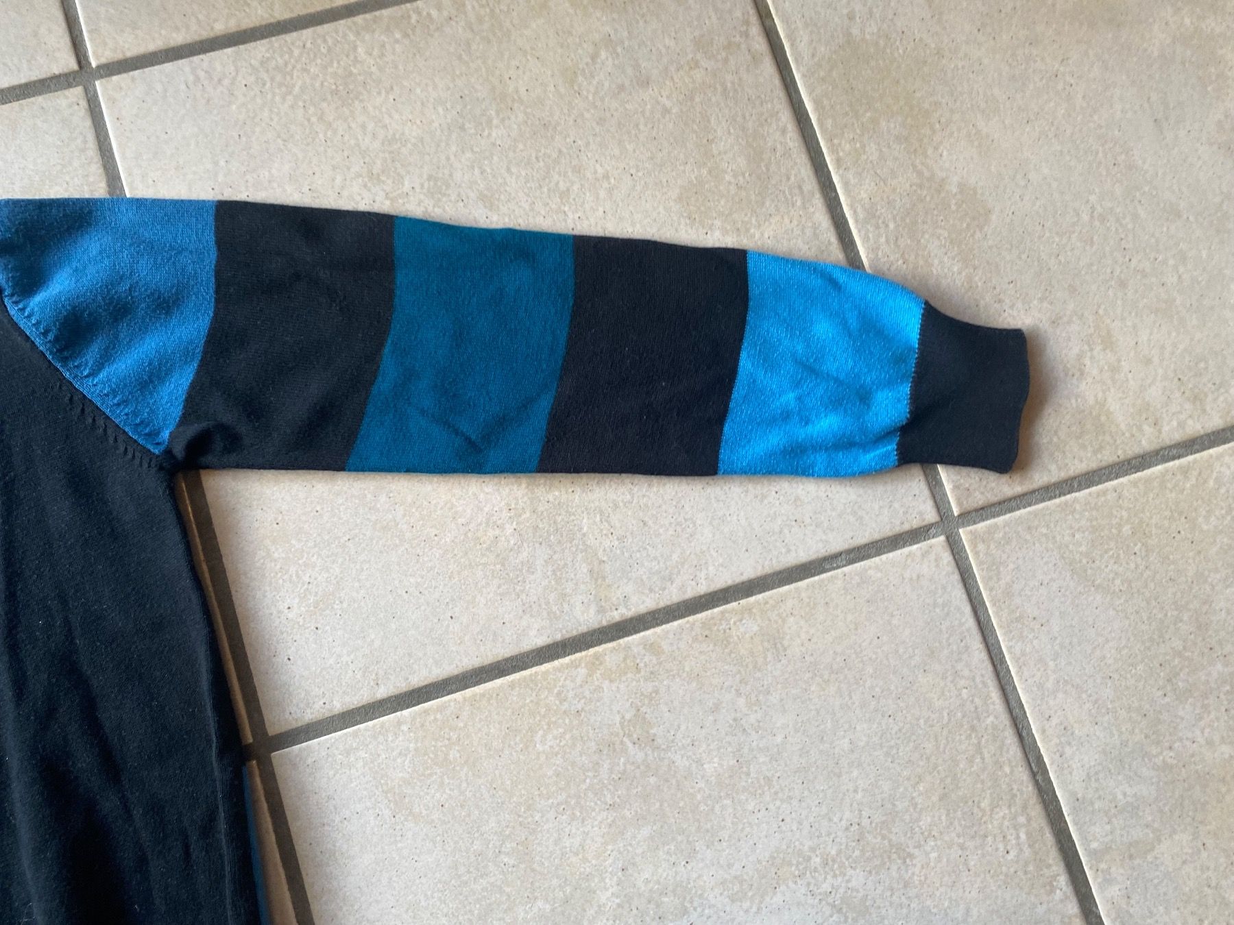 Billabong Pullover & Sweatshirts: 152  BILLA BONG Pullover – Gebraucht aus Orpund von Mary8972 3