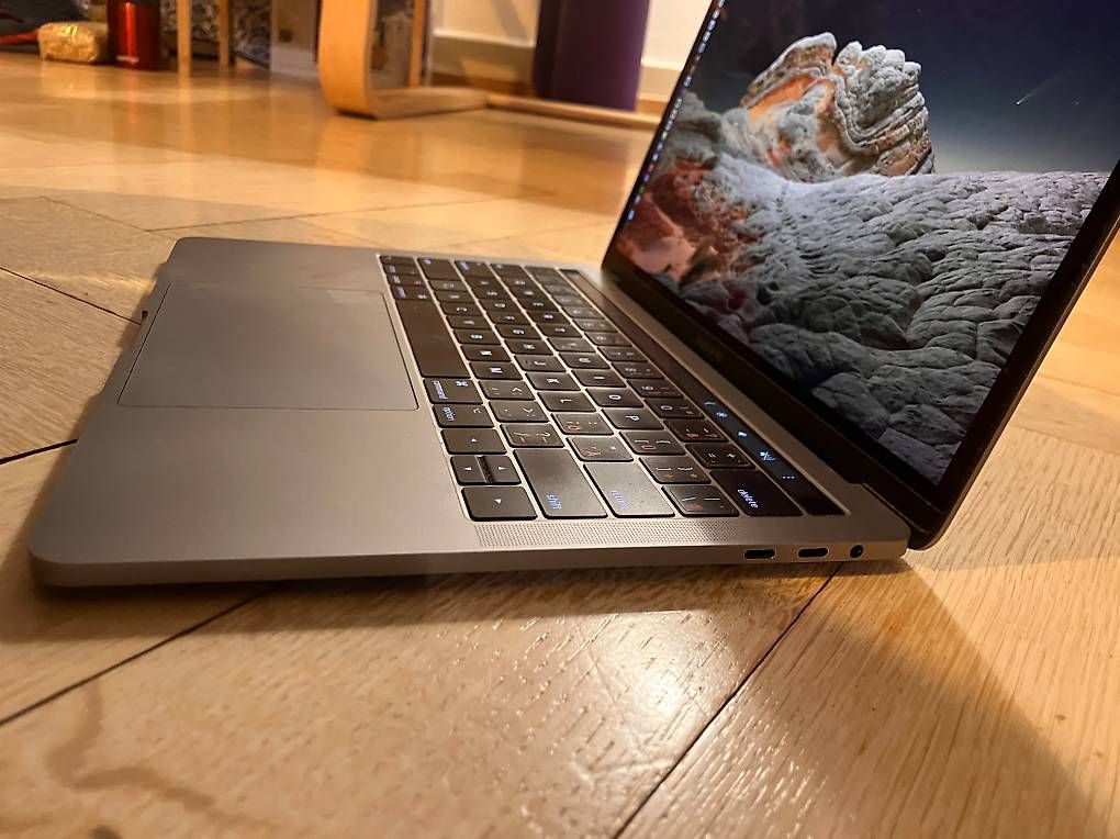 Notebook: MacBook Pro, 13-inch, 2017 – Usato da Zürich venduto da flx_ph8k 2