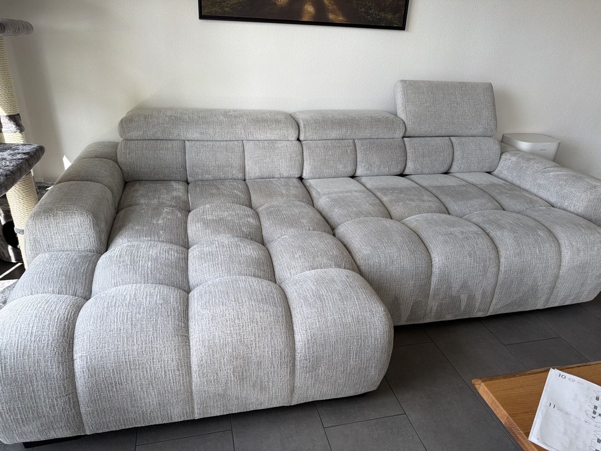 Divani: Ecksofa Stoff, grau, guter Zustand – Usato da Oberentfelden venduto da Jasmine.Schiwek 2