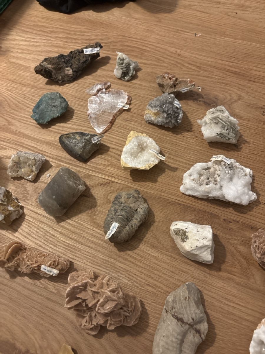 Minerali & Pietre curative: Lot de pierre, cristaux , minéraux – Usato da Cugy VD venduto da sim_y9yv 4