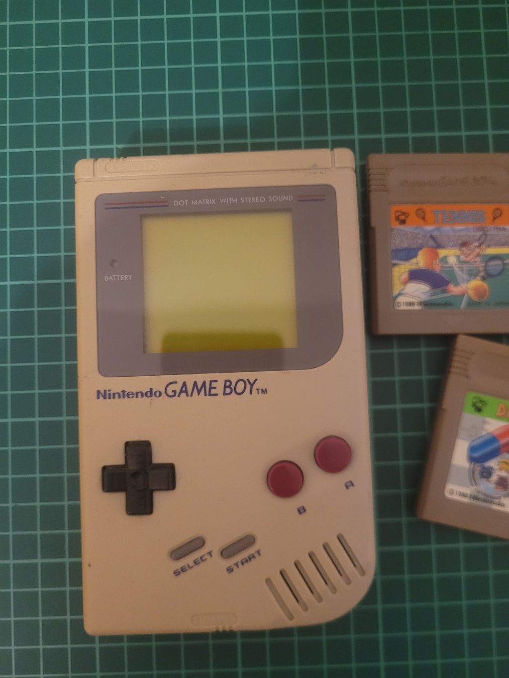 Nintendo Konsolen: Nintendo Game Boy Handheld Console - With Games Bundle! – Gebraucht aus Meyrin von Retro-GZ 3