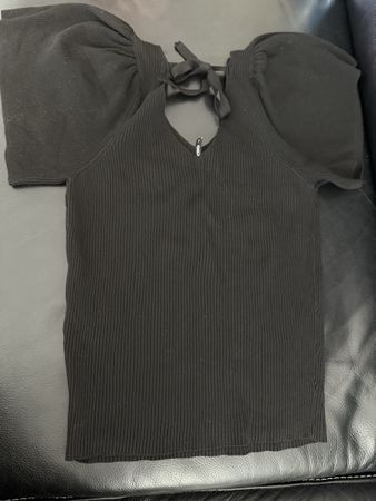 Only schwarzes Oberteil M