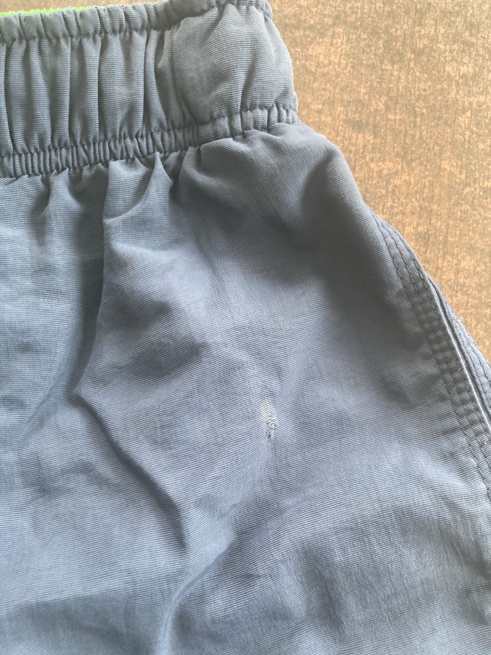 Badehosen: Short de bain garçon taille S ou 176cm – Gebraucht aus Domdidier von qatar1973 2