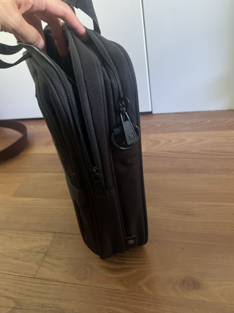 Valigie & Borse: Dicota Laptoptasche mit Schultergurt – Nuovo e nell'imballaggio originale da Zürich venduto da luc_v6bk 2
