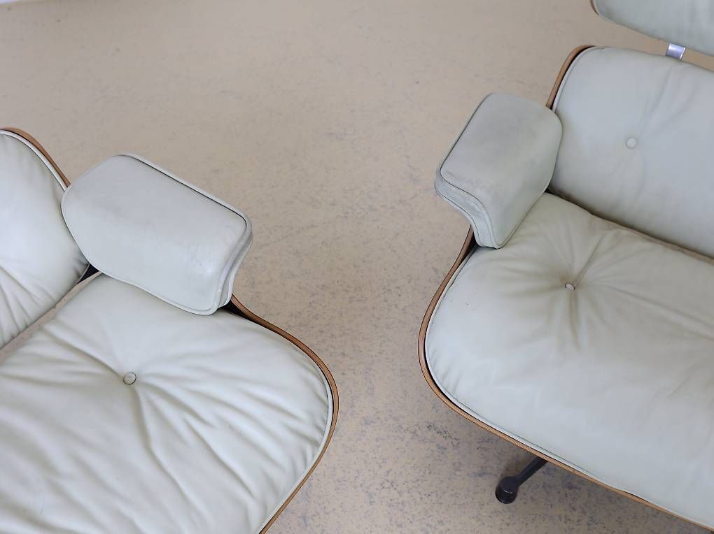 Eames Poltrone: Eames Lounge Chairs von Vitra | Leder Créme – Usato da Meinisberg venduto da atelier_TILIJA 8