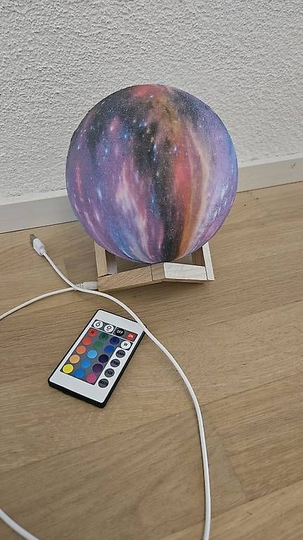 Lampade: 3D LED Mond Lampe – Usato da Mettmenstetten venduto da nicci4
