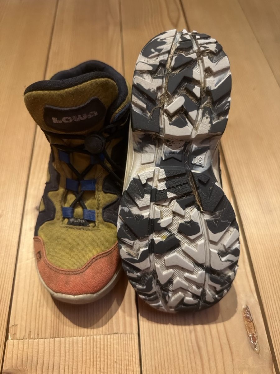 Lowa Scarpe per ragazzi: namuk Trekkingschuhe Grösse 30 – Usato da Nänikon venduto da broug 1