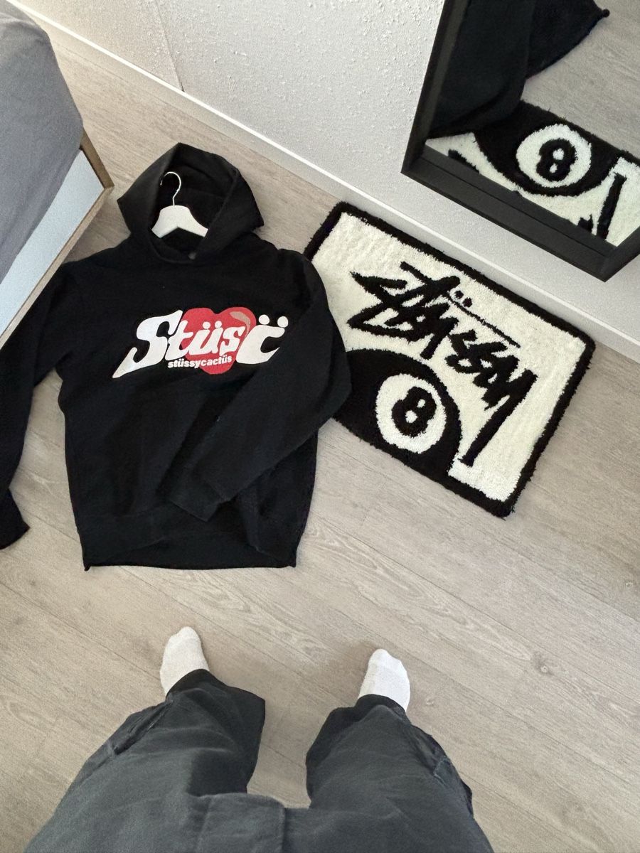 Tappeti: Stüssy Rug handmade – Usato da Münchenbuchsee venduto da Leda53 1