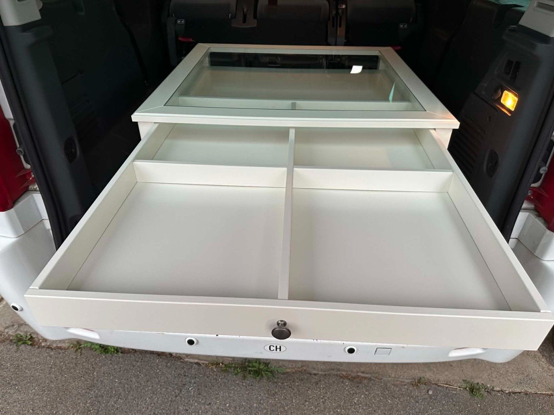 Ikea Tavoli: Ikea Couchtisch Liatorp – Usato da St. Margarethen TG venduto da Apple_Lovers 1