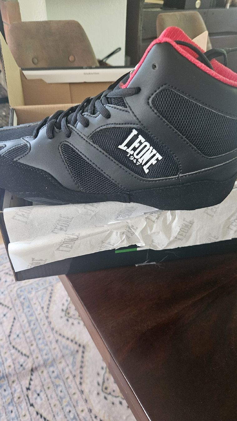 Scarpe da uomo: Boxschue Leone 1947, Grösse 42 - Neu! – Nuovo e nell'imballaggio originale da Zürich venduto da EmilianoD