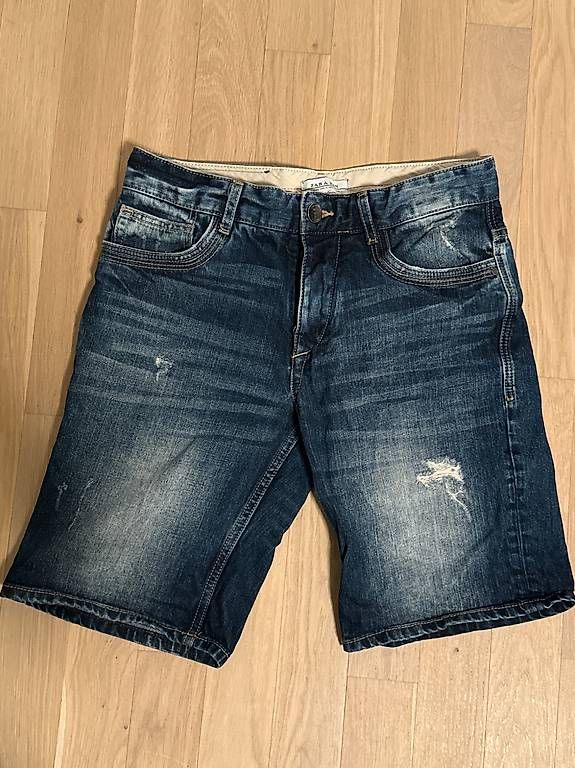 Zara Jeans: Zara Men Shorts – Usato da Zürich venduto da nik_tw2j