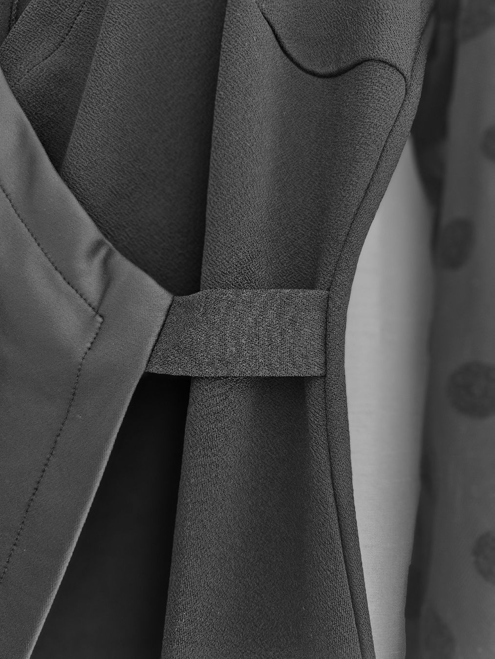 Kleider: Abendkleid schwarz Gr.40 – Gebraucht aus Wallenwil von elk_b5qn 3