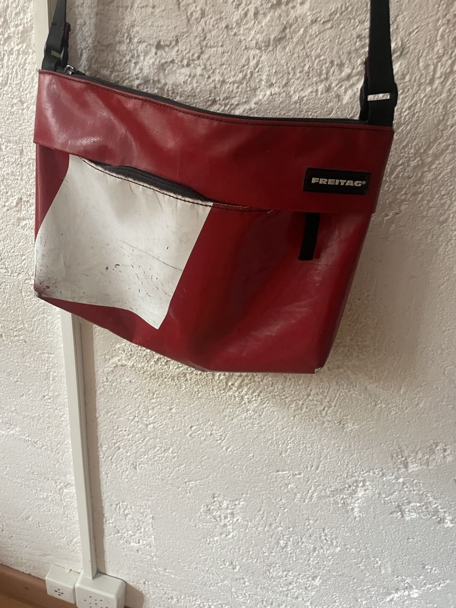 Freitag Taschen: Freitag Tasche Lou  – Gebraucht aus St. Gallen von jvu_wm5v