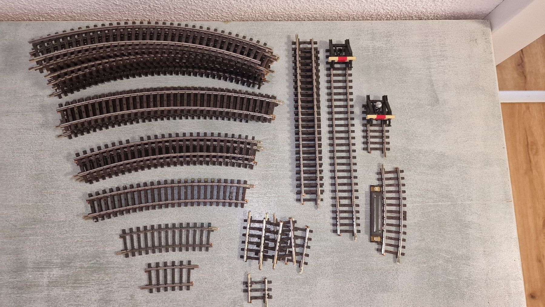 Märklin Modellini di ferrovie: Märklin H0 Gleise – Usato da Hasle LU venduto da luc_9pxg