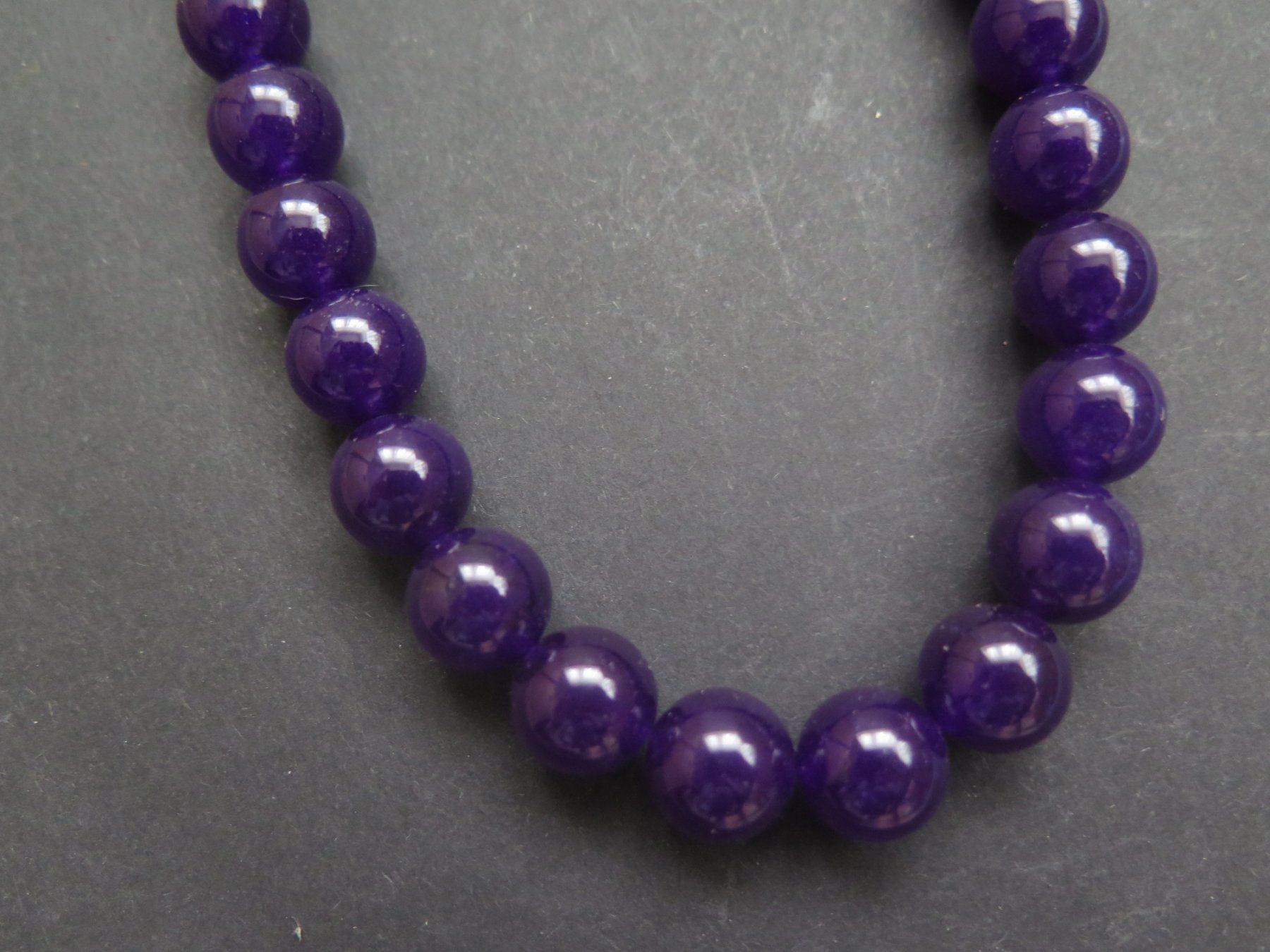 Catenine: Amethyst Jade Kette ungebraucht – Nuovo (secondo la descrizione) da Schaffhausen venduto da Yamakana51L8736OQ8 3