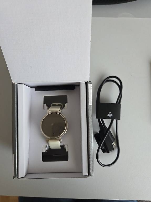 Smartwatch: Garmin Lily 2 – Gebraucht aus Lenzburg von schimmerli 1