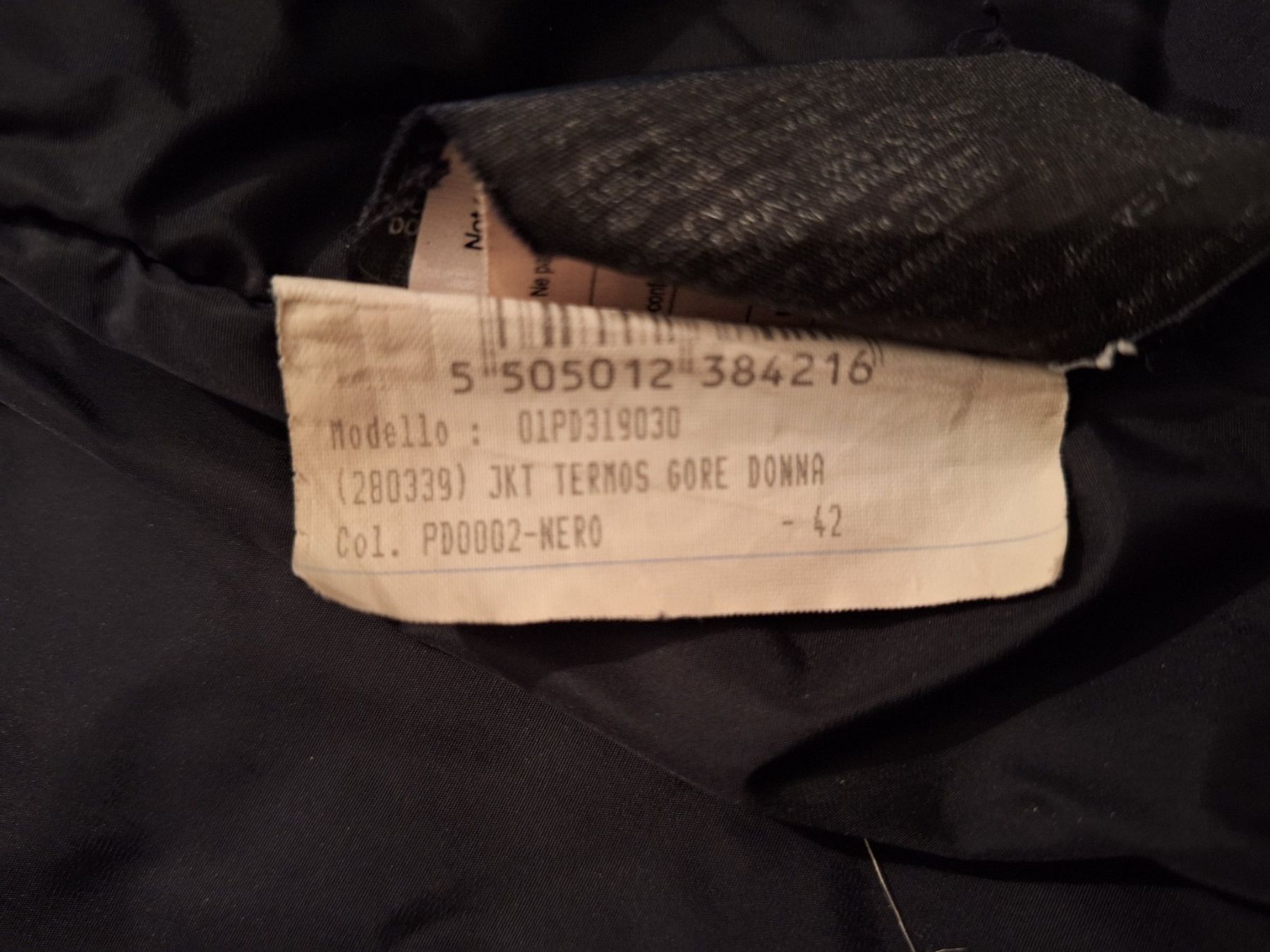 Prada Giacche: Prada Gore-Tex Jacke – Usato da Hausen am Albis venduto da Wise1271 5