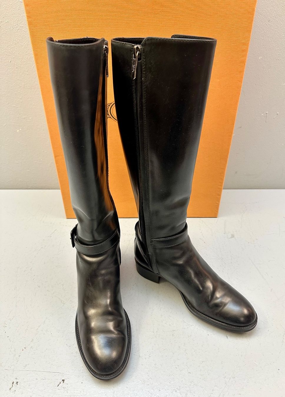 Tod'S Damenschuhe: STIEFEL #52 “TOD’S” – Gebraucht aus Zürich von NIKI777