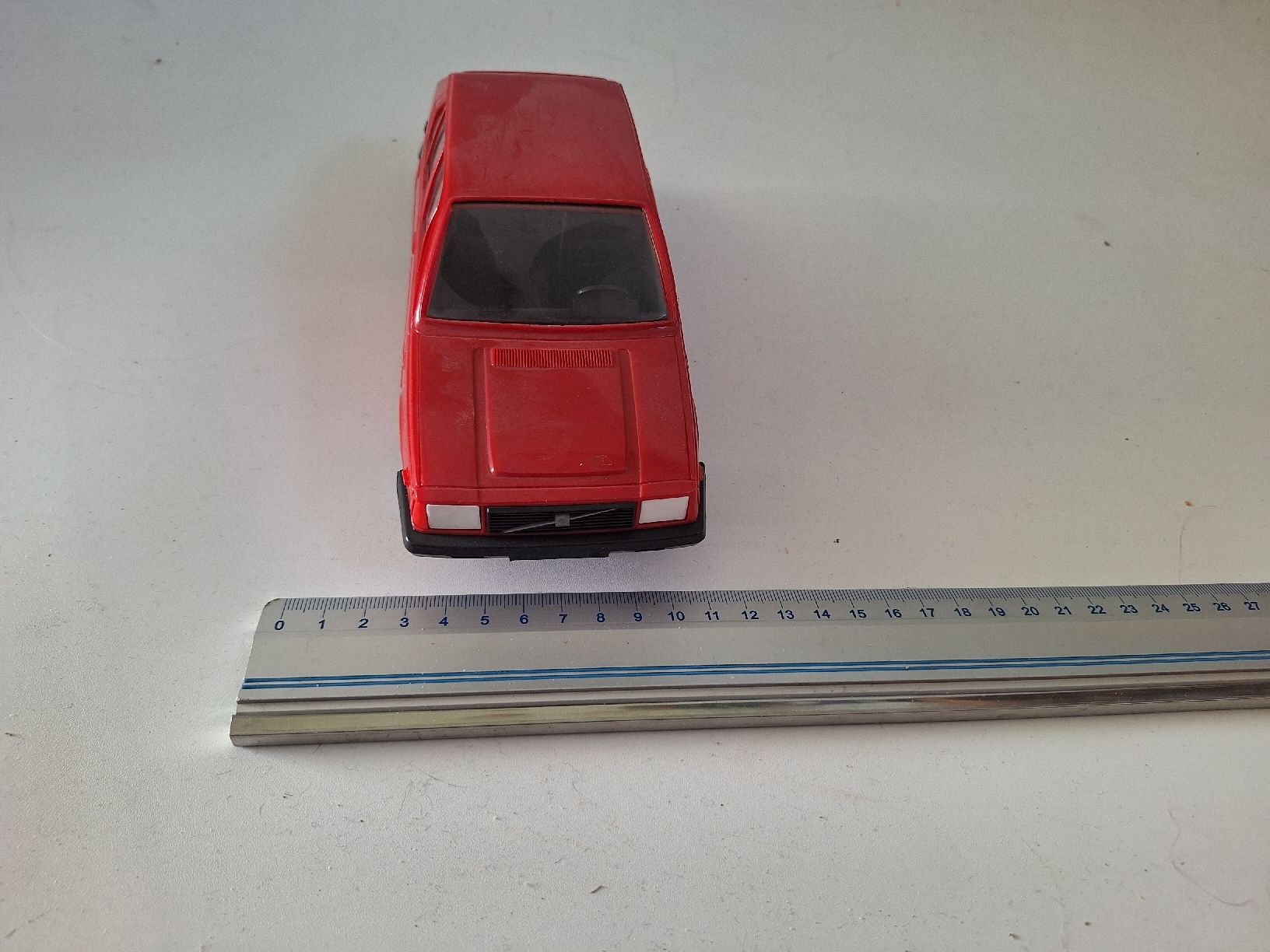 Volvo Modellini d'auto: Volvo 345 GLS Modellauto – Usato da Künten venduto da Dfog 3