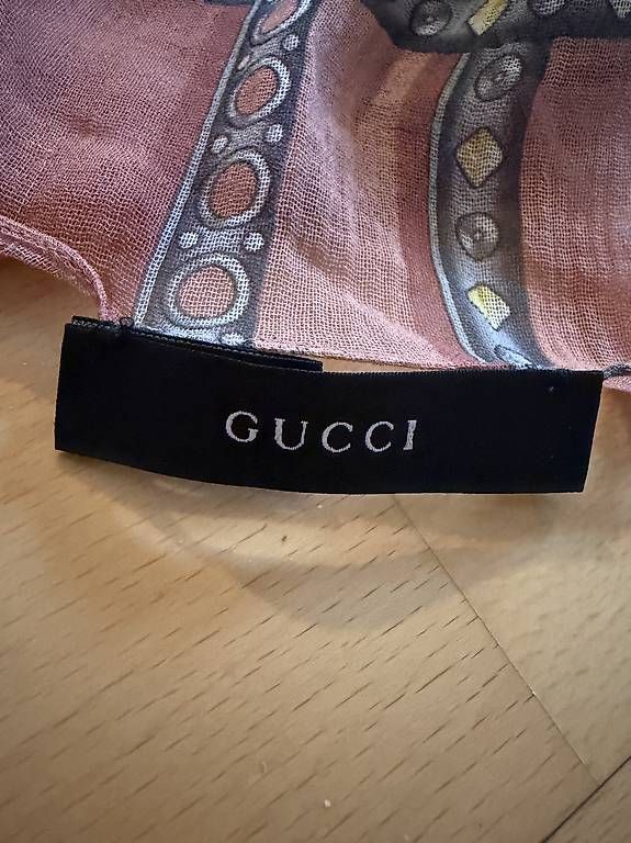 Gucci Foulard & Sciarpe: Gucci Foulard – Nuovo (secondo la descrizione) da Rorschacherberg venduto da Mimi_Momo 1