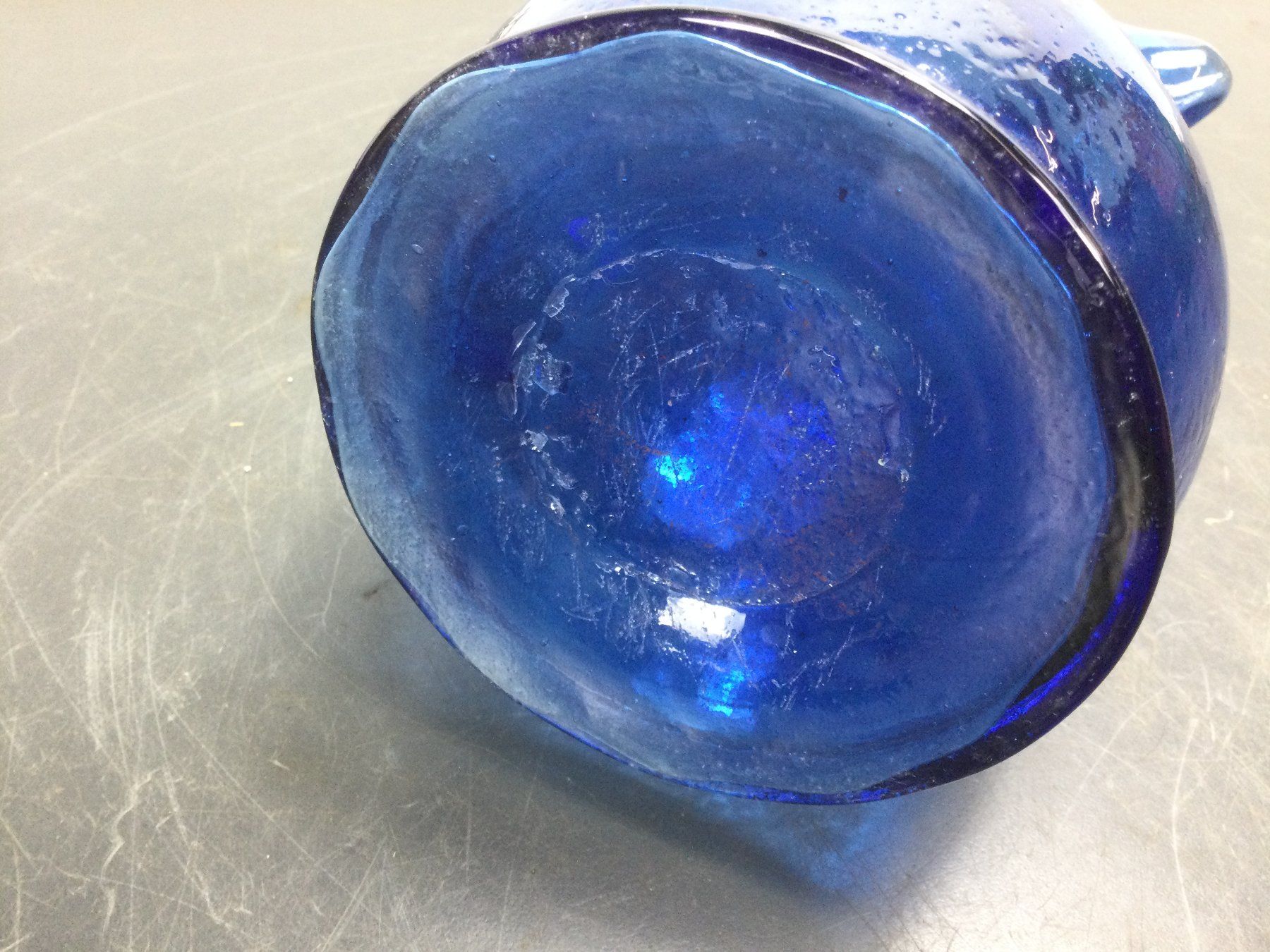 Caraffe: Gebrauchter alter blauer Wasser Glas Krug – Usato da Wangen SZ venduto da kuriosum12 4