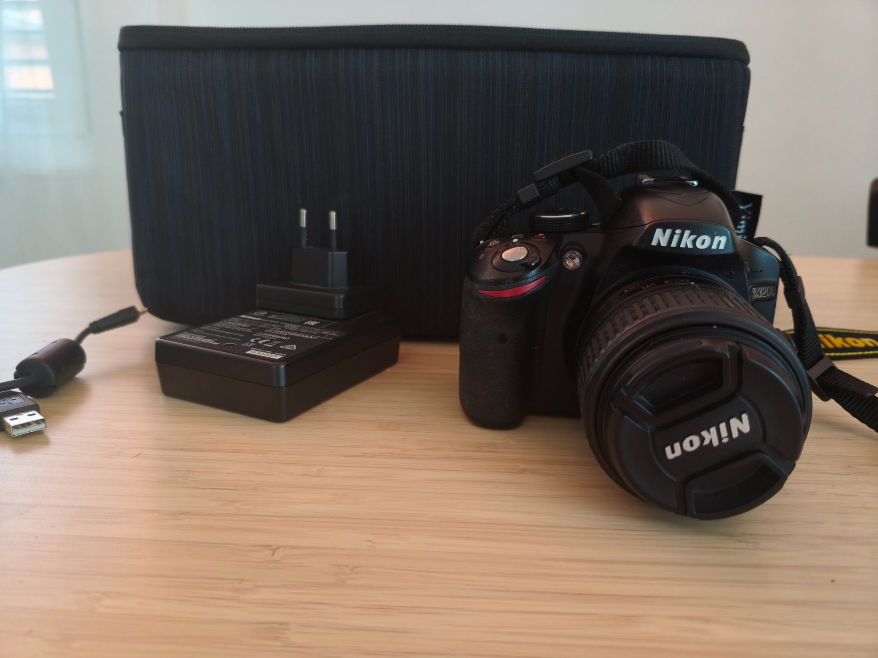 Nikon Fotocamera: Nikon D3200 – Usato da Meilen venduto da ral_hh6y