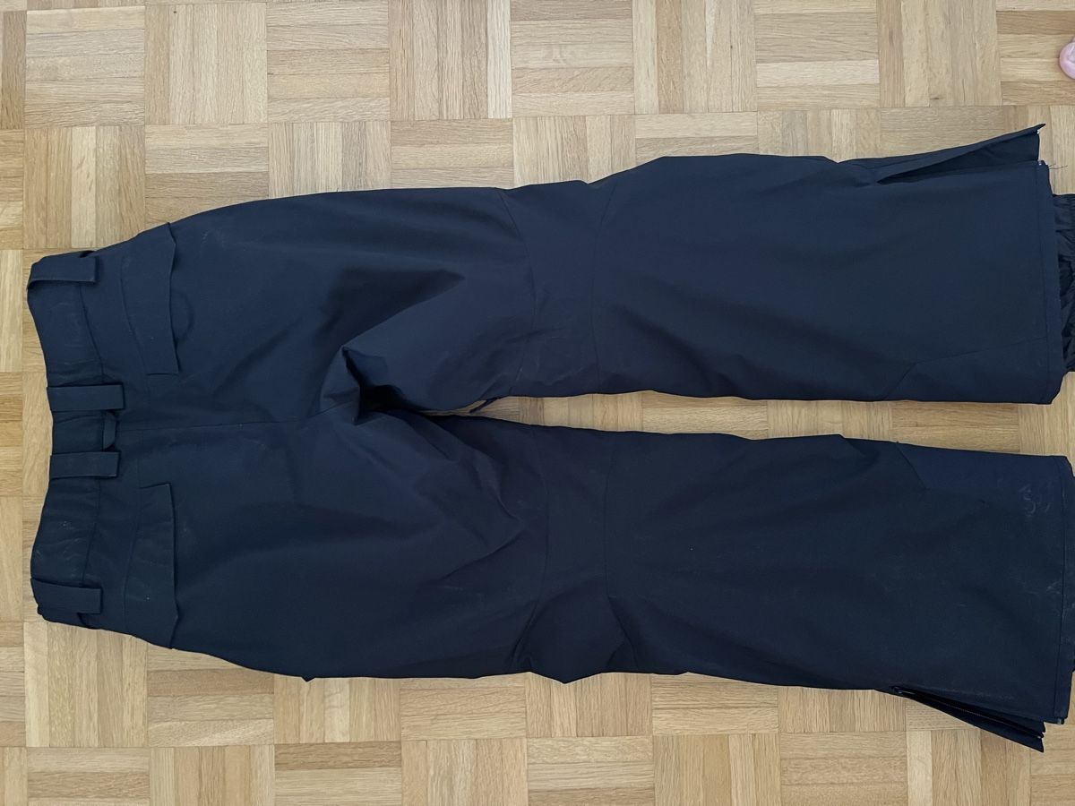 Quiksilver Pantalons: Quicksilver Kinder Ski/Snowboardhose – D'occasion à Hochdorf par Alin_Kosi 1