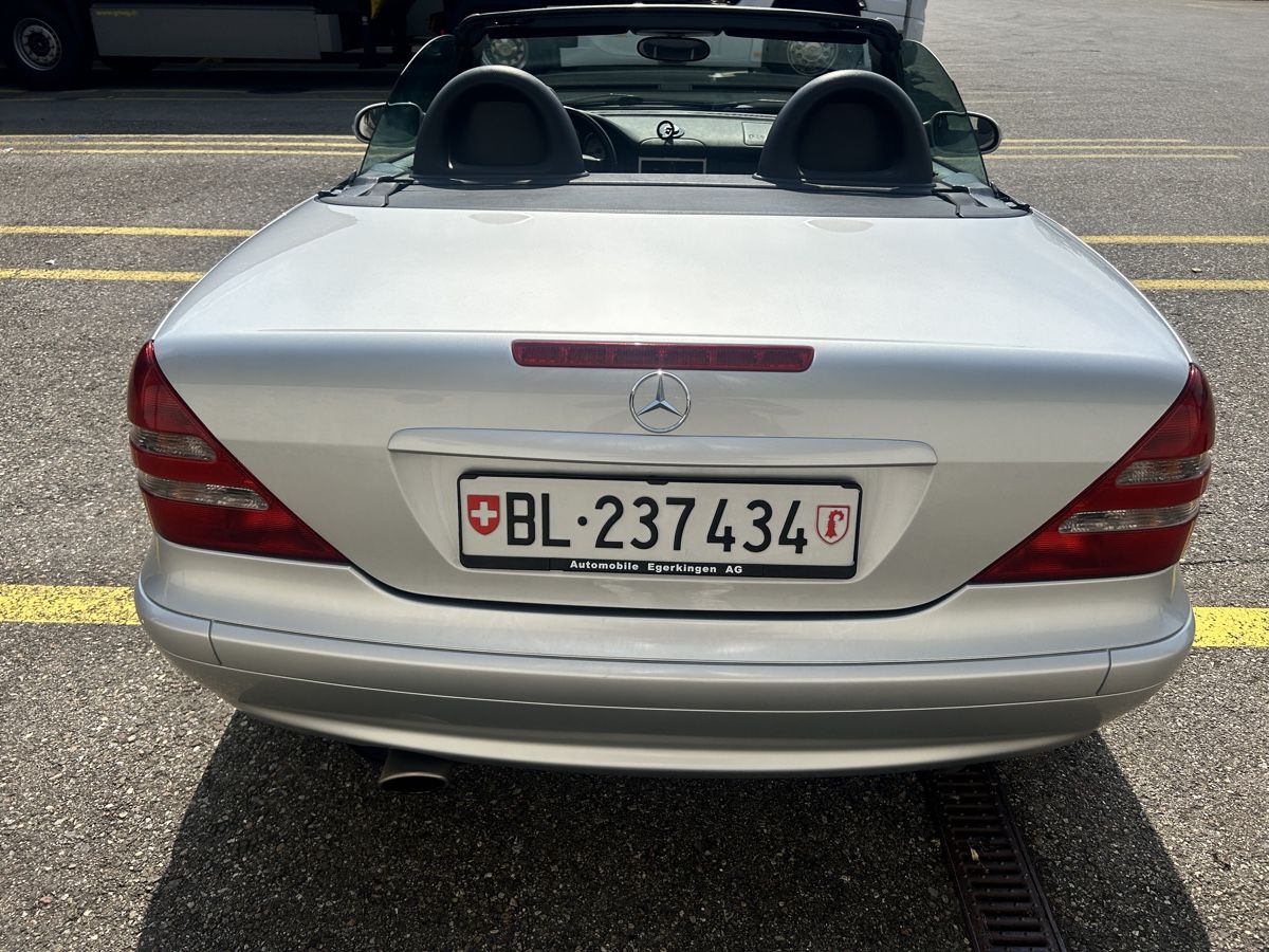 Mercedes-Benz Automobili: Mercedes Benz SLK 200 Kompressor – Usato da Therwil venduto da tom_22jf 6