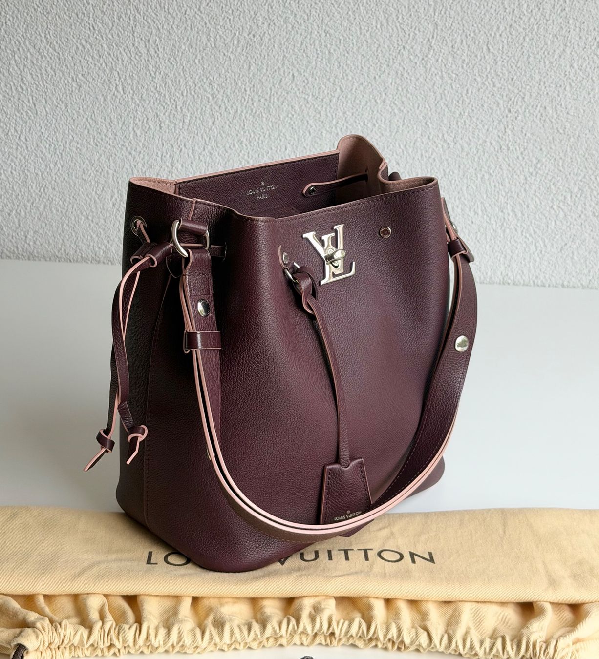 Louis Vuitton Borse da donna: Louis Vuitton Lockme Bucket – Usato da Reinach AG venduto da BisMad3 4