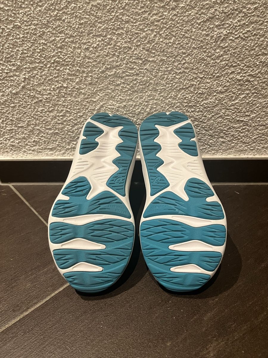 Asics Scarpe per ragazzi: ASICS Laufschuhe - Kinder Grosse 30 – Usato da Ehrendingen venduto da emm_7d8k 1