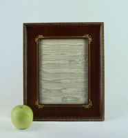GROSSER, ELEGANTER FOTORAHMEN AUS BRAUNEM LEDER. VINTAGE.