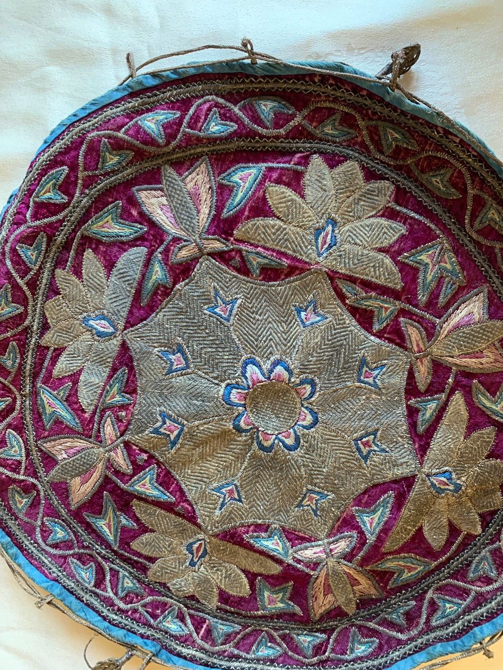 Tessuti: Broderie ancienne Persane Qajar plus que 💯 ans – Usato da Prilly venduto da Sissi_1009