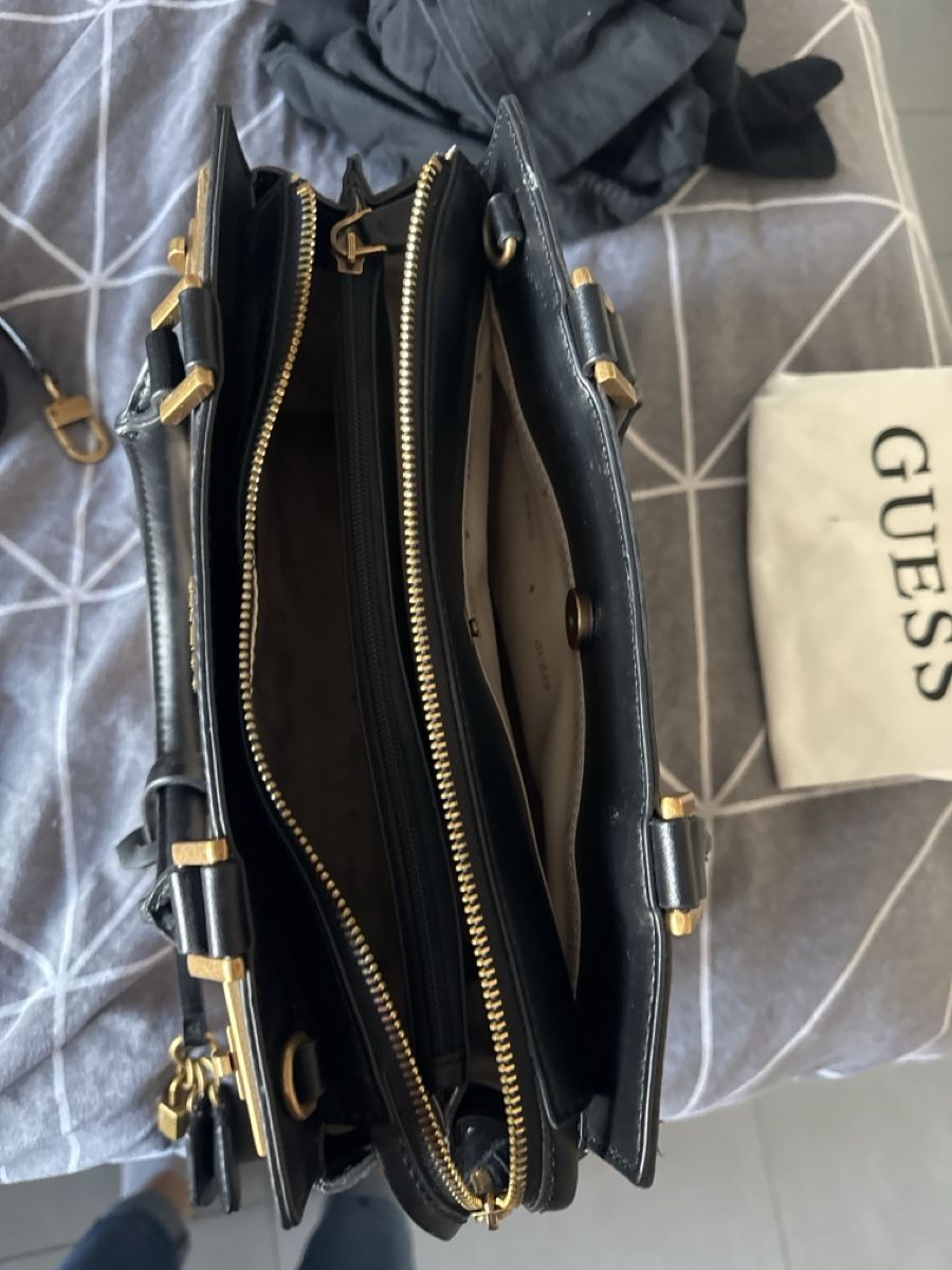 Guess Taschen für Damen: Guess Handtasche, neuwertig – Gebraucht aus MOEHLIN von slg_7rmx 2