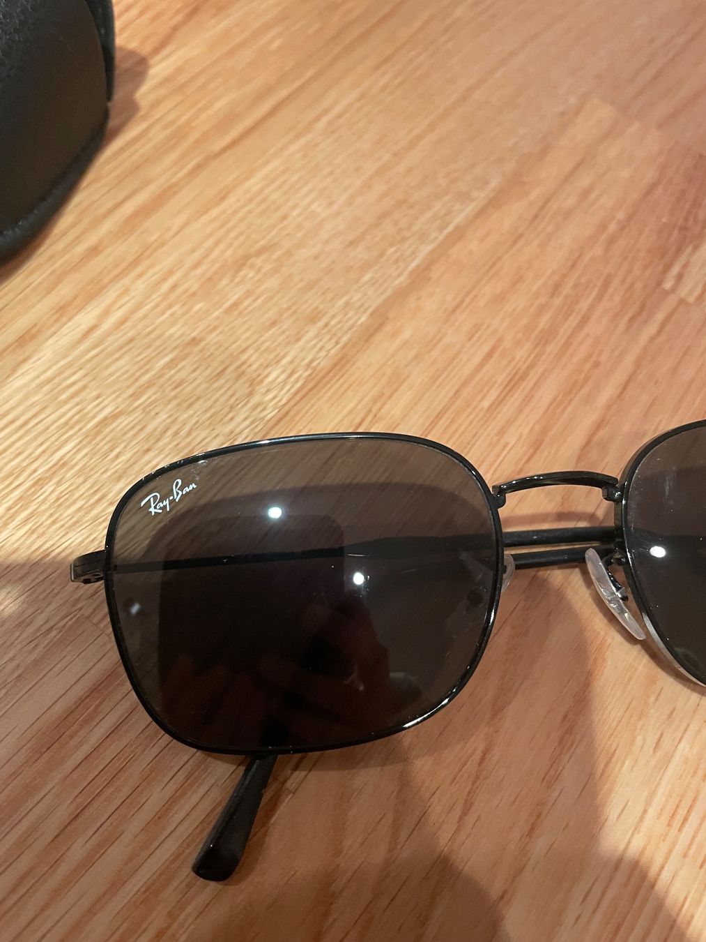 Occhiali & Lenti: Sonnenbrille Ray Ban – Usato da Schönholzerswilen venduto da MichaelaSommer 3