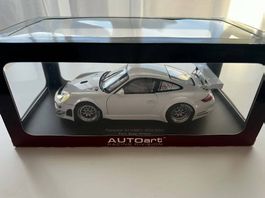 Autoart 1/18 Porsche 911 GT3 RSR Plain Body full open metal