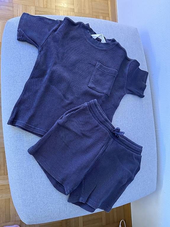 Lotti & Set di vestiti: Beach Set H&M Gr. 110 Navy Usedlook – Usato da Küsnacht ZH venduto da Leen
