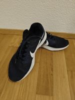 Nike Schuhe gr. 43