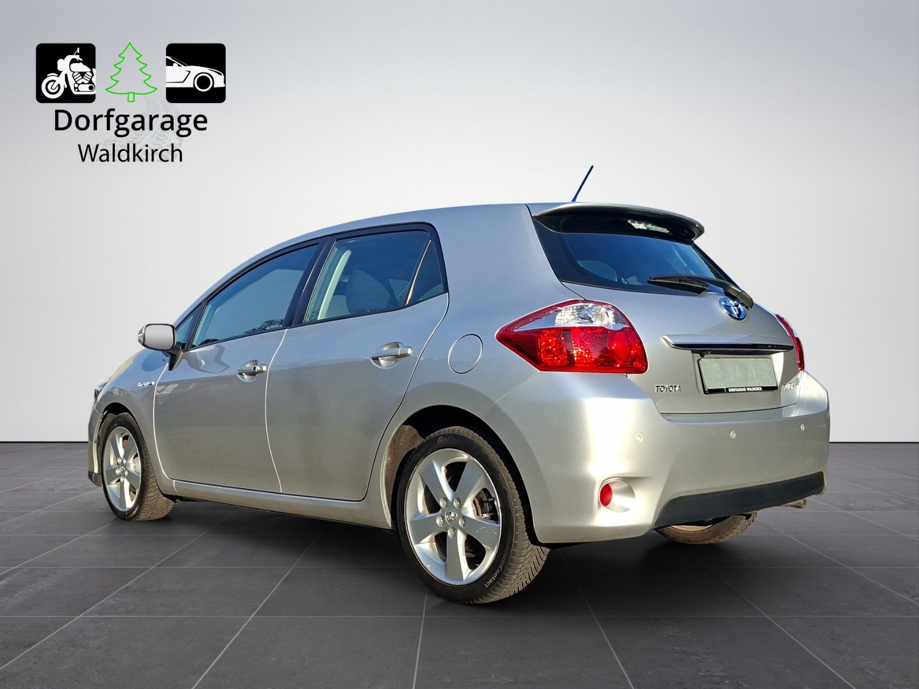 Toyota Autos: TOYOTAAURIS 1.8 HSD Linea Sol – Gebraucht aus Waldkirch von Dorfgarage_W 2