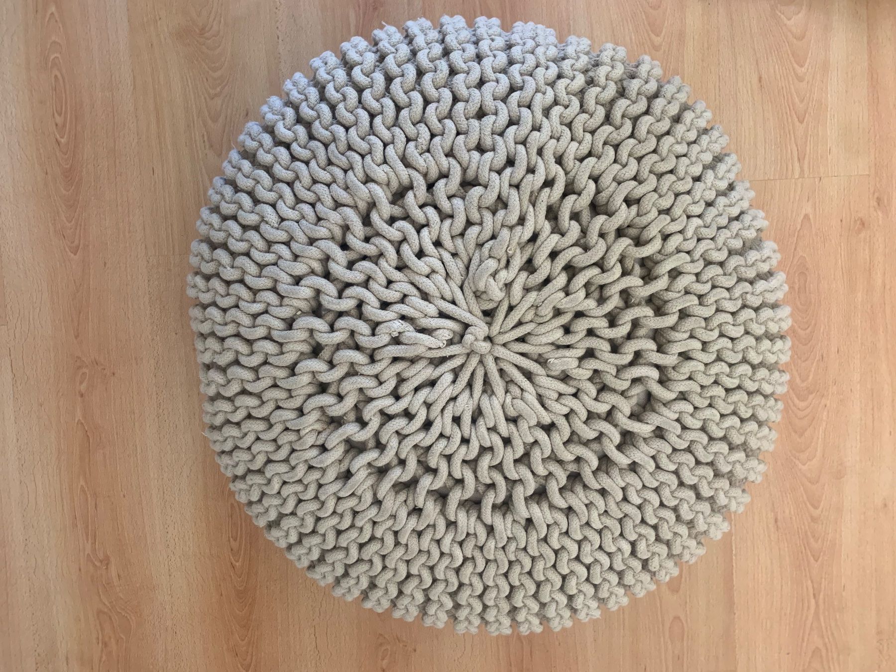 Hocker: Hocker/Puffer geflochten – Gebraucht aus Zürich von bichsumuesli 1