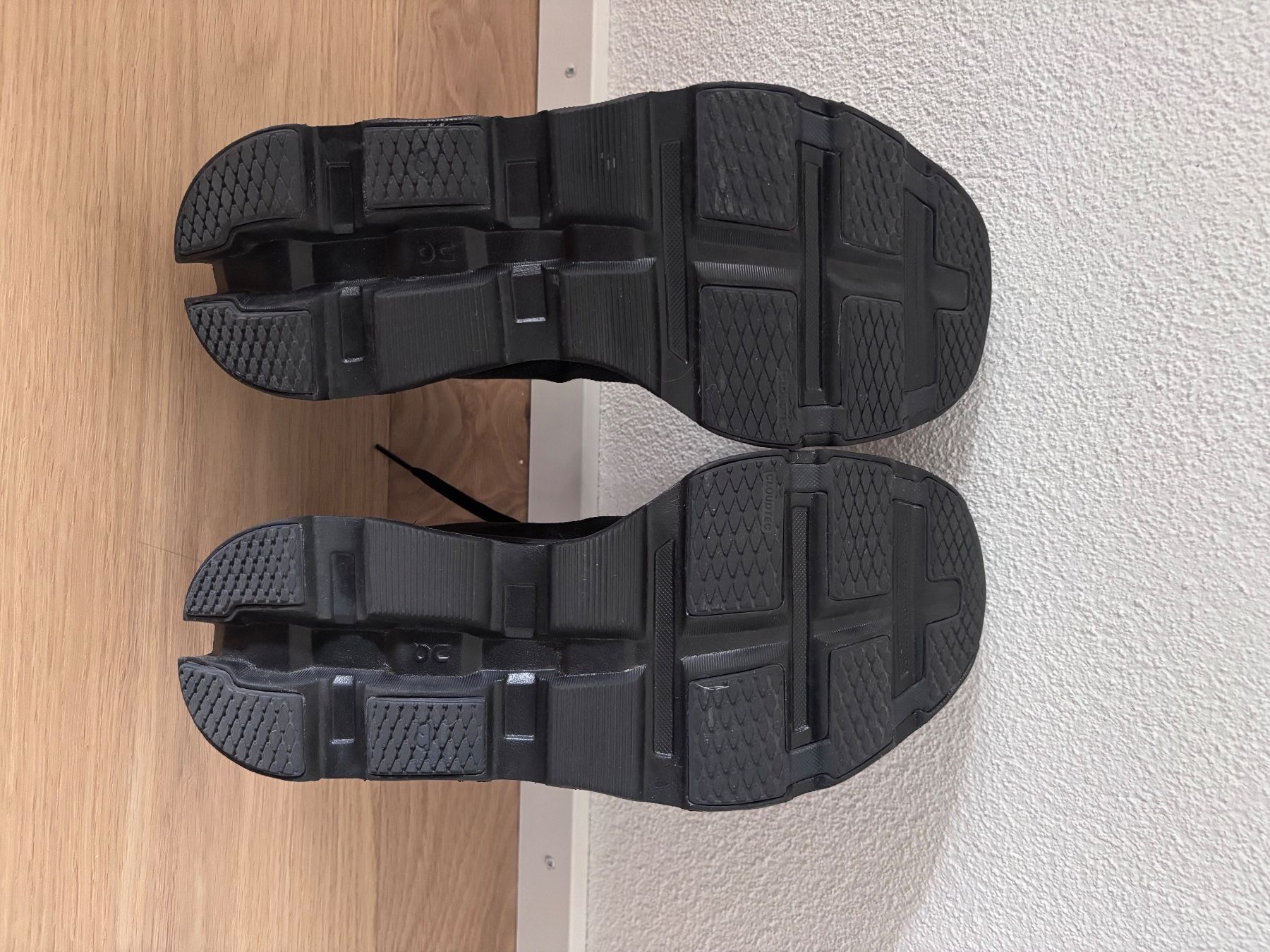 On Scarpe da uomo: ON x PAF Cloudmonster 2 (black / magnet) – Nuovo e nell'imballaggio originale da Winznau venduto da Lauralavera1 5