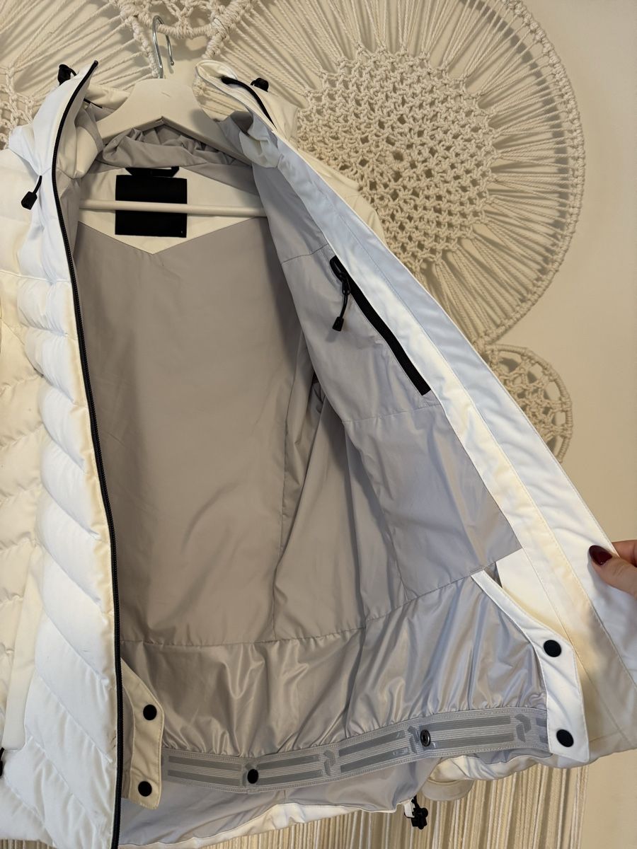 Peak Performance Vestes: Skijacke Peak Performance Gr. S – D'occasion à Rapperswil SG par Stella510 3