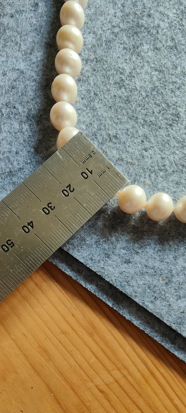 Catenine: Schöne Perlenkette aus Süsswasserperlen – Usato da Zürich venduto da castraregina 2
