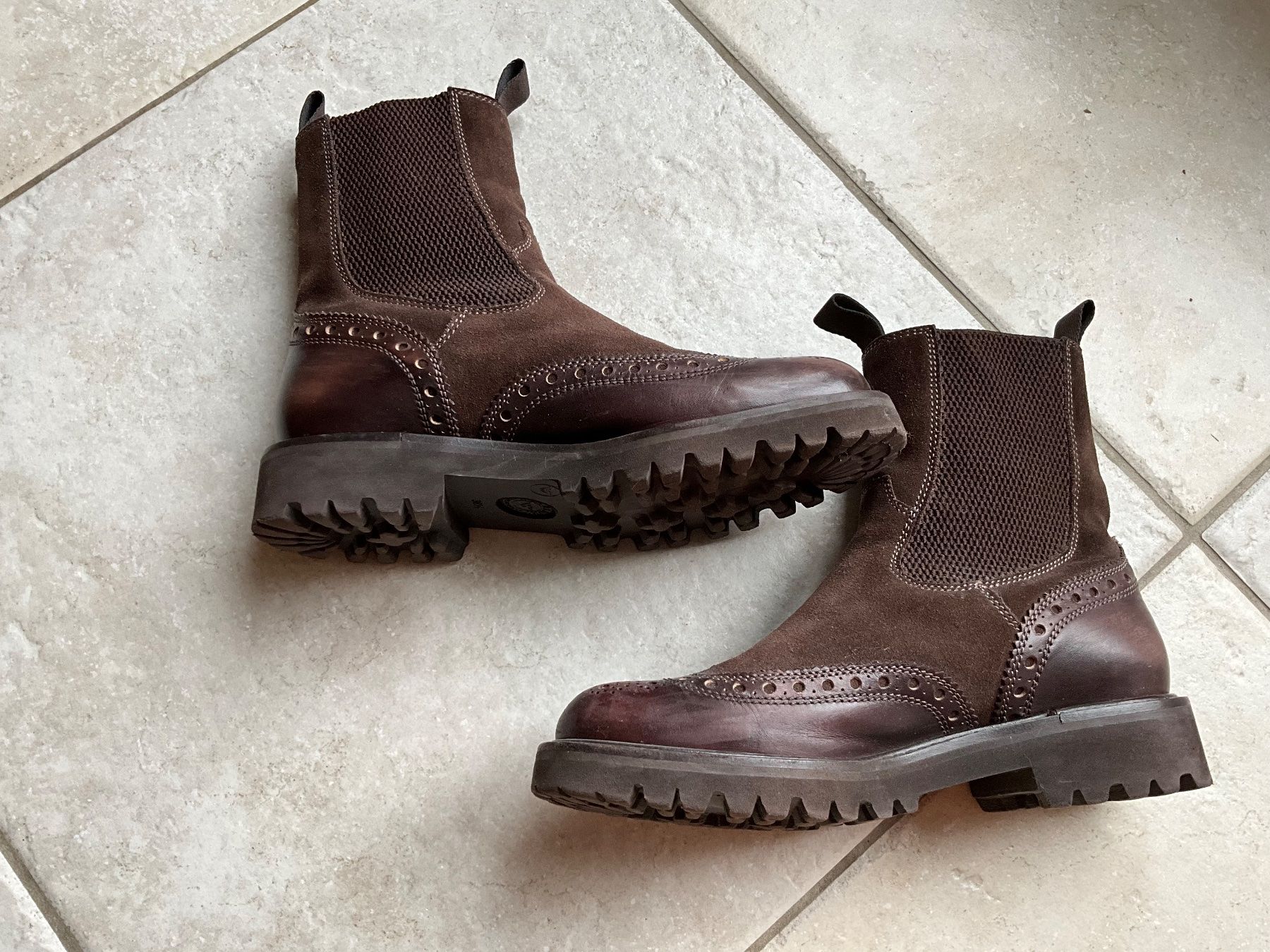 Scarpe da donna: Bottines en cuir et daim – Usato da Meinier venduto da Izabelaanna 4