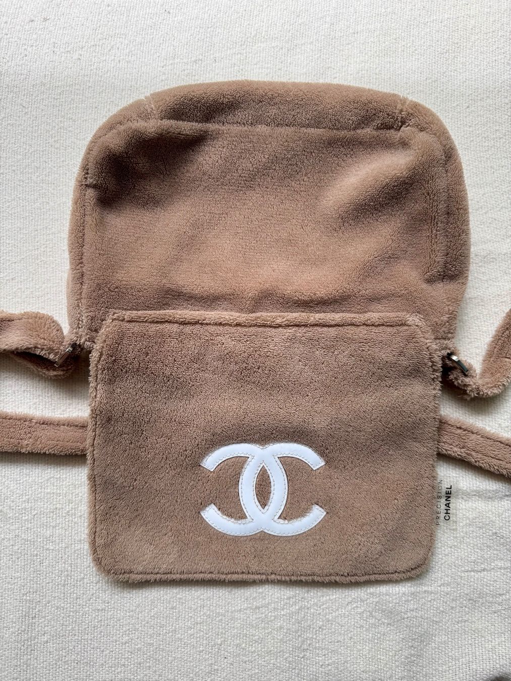 Chanel Borse da donna: Flauschige Schultertasche von Chanel – Usato da zürich venduto da Bailey17 5