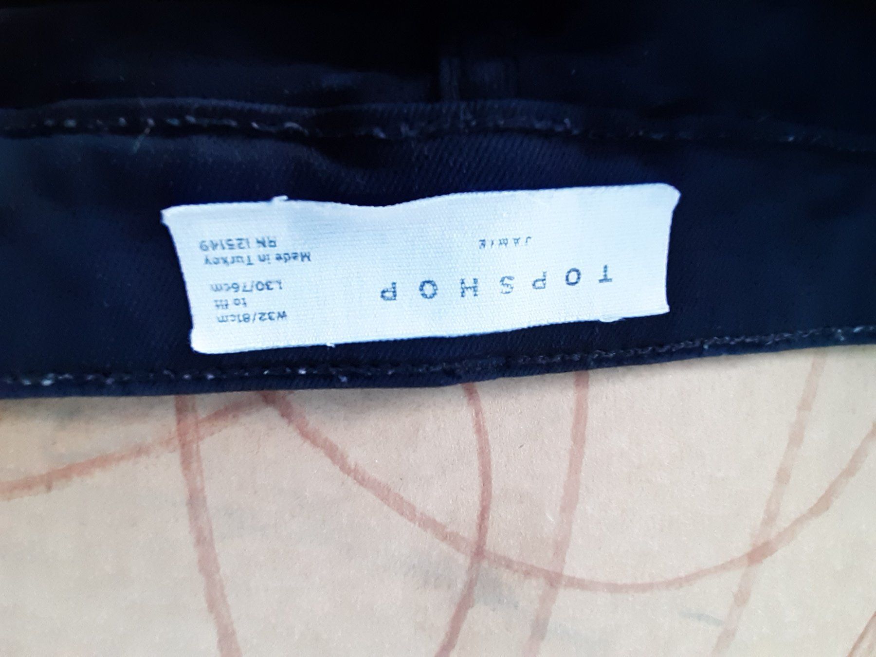 Topshop Jeans: Schwarze TOPSHOP Jeans Gr. 42 – Gebraucht aus Rothenthurm von Meitli18 1