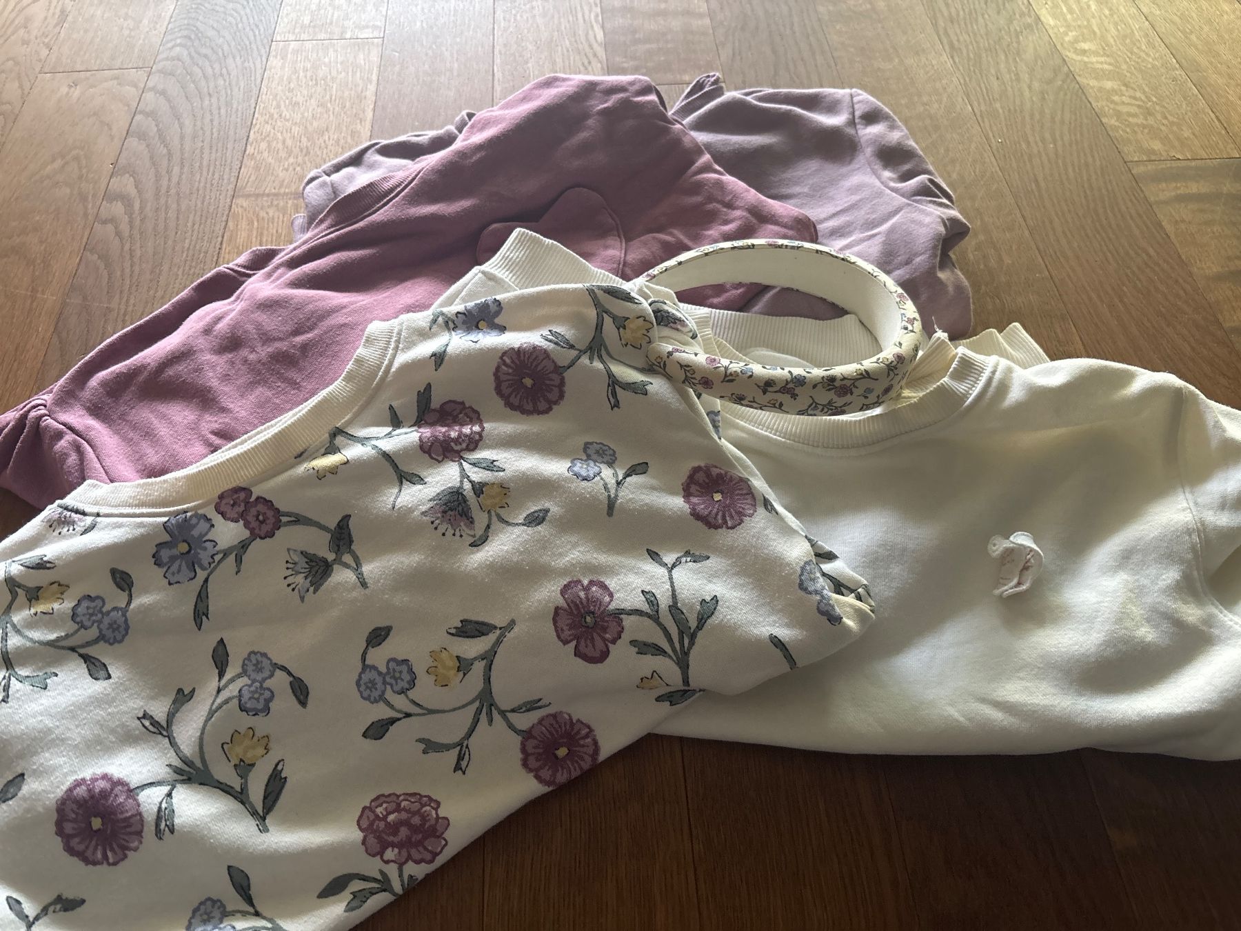 H&M Lotti & Set di vestiti: Pullover 134/140 – Usato da Buchrain venduto da Ham2383