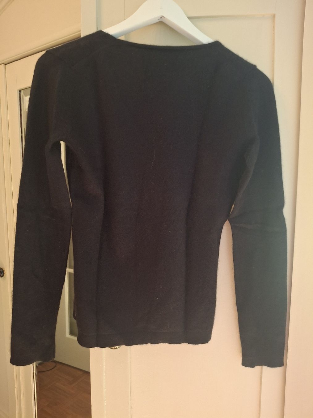Globus Maglioni & Felpe: Schwarzer Cashmere Pullover Globus – Usato da Solothurn venduto da Mayla92 3