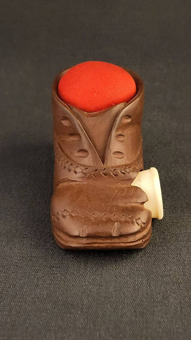 Statuette: Brienzer Schnitzerei Schuh "Guufeküssi" – Usato da Basel venduto da spinne02 1